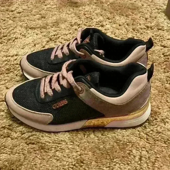 Guess Marilyn Mesh Glitter Sneaker Size 7 - Picture 5 of 8